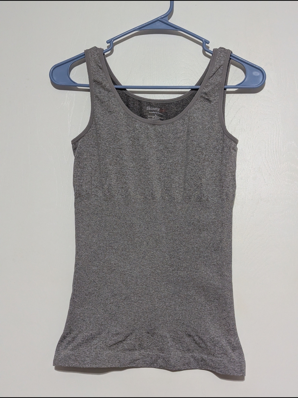 SKINN Grey Scoop Neck Tank Top - Women's Active Layer